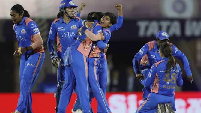 WPL 2025 Final : मुंबई इंडियन्सने दुसऱ्यांदा पटकावलं जेतेपद, दिल्ली कॅपिटल्सच्या पदरी तिसऱ्यांदा निराशा