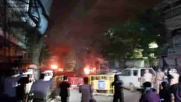 बाहेरून आलेल्यांनी घरे पेटवली, नागपूरमधील राड्याबाबत आमदाराचा मोठा दावा; मुख्यमंत्र्यांनी तातडीची बैठक बोलावली