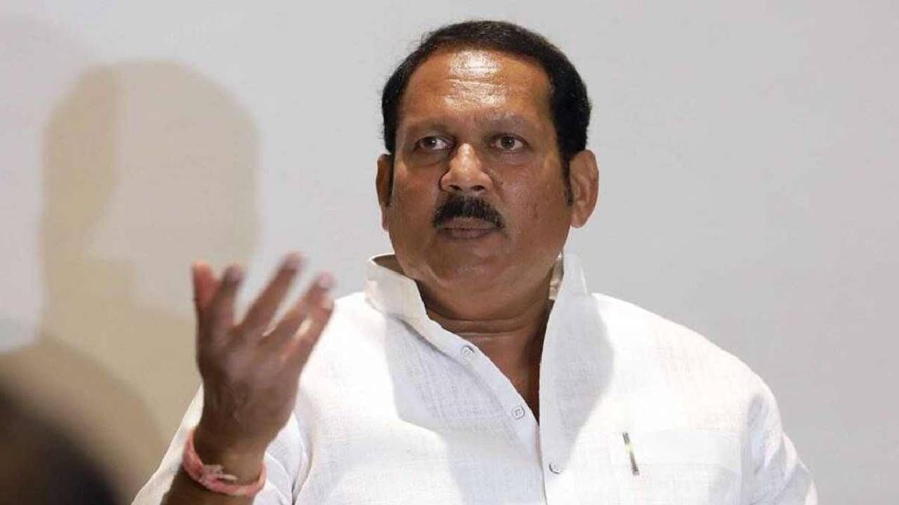 औरंगजेबाची कबर देशाच्या बाहेर टाकून द्या; उदयनराजे भोसले कडाडले