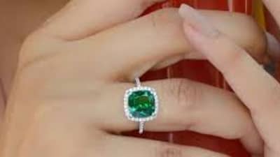 Panna Gemstone: ज्योतिषशास्त्रानुसार पन्ना रत्न घालण्याचे फायदे तुम्हाला माहिती आहे का?