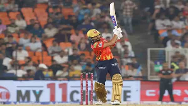 पंजाब किंग्सने श्रेयस अय्यर याच्या नेतृत्वात आयपीएलच्या 18 व्या मोसमात तडाखेदार सुरुवात केली. पंजाबने गुजरातवर 11 धावांनी मात करत विजयी सलामी दिली. (Photo Credit : Bcci)