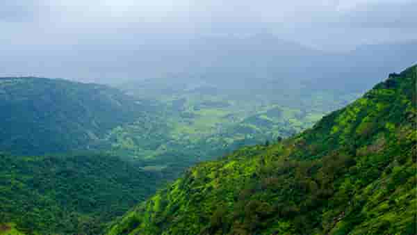 महाराष्ट्रातील प्रसिद्ध पर्यंटन स्थळावर पर्यटकांसाठी बंद, पर्यटनास जाण्यापूर्वी जाणून घ्या परिस्थिती