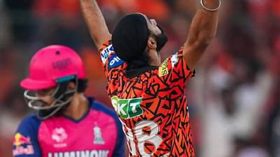 SRH vs RR :  राजस्थान रॉयल्सची सनरायझर्स हैदराबादपुढे शरणागती, 44 धावांनी पराभव