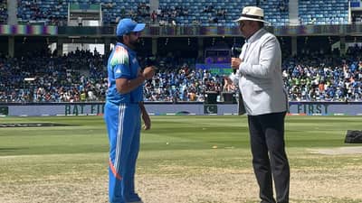 IND vs AUS SF : उपांत्य फेरीसाठी रोहित शर्माने या खेळाडूंवर टाकला विश्वास, अशी आहे प्लेइंग 11