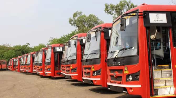 एसटीतील त्या अधिकाऱ्यांची बदली करा, परिवहन मंत्री प्रताप सरनाईक यांचे निर्देश