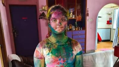 शमीनंतर आता मुलगी होळी खेळल्याने वाद! ट्रोलर्सनी हसीन जहाँला बरंच काही ऐकवलं