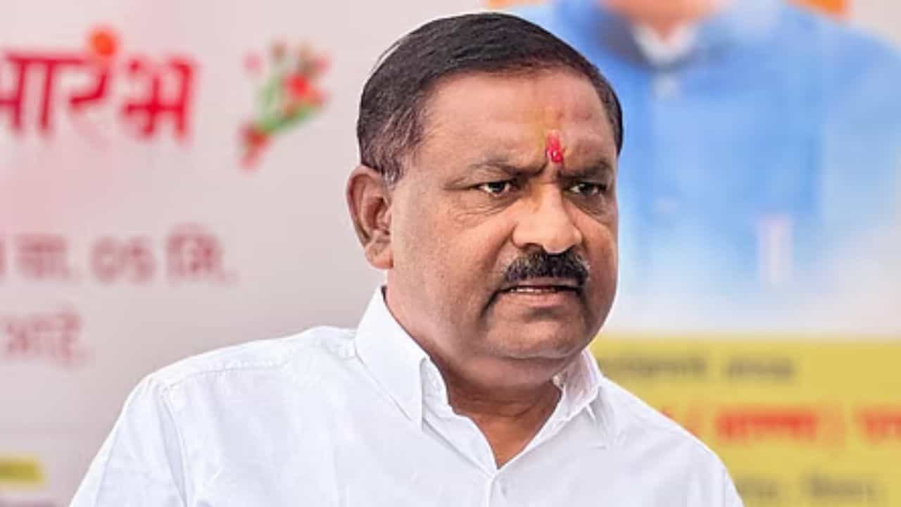 Suresh Dhas : माझी सही सोप्पी आहे, कोणीही करतं; आशिष विशाळ प्रकरणावर धसांच स्पष्टीकरण