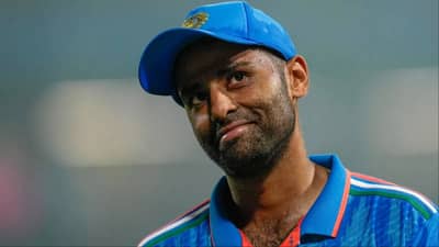 Suryakumar Yadav : सूर्याने मुंबईत या ठिकाणी विकत घेतले दोन फ्लॅटस, किंमतीचा आकडा ऐकून विस्फारतील डोळे