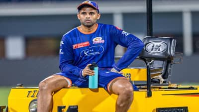 CSK vs MI : मुंबईसमोर पहिल्याच सामन्यात सर्वात मोठं आव्हान, कॅप्टन सूर्यकुमार प्रतिक्षा संपवणार?