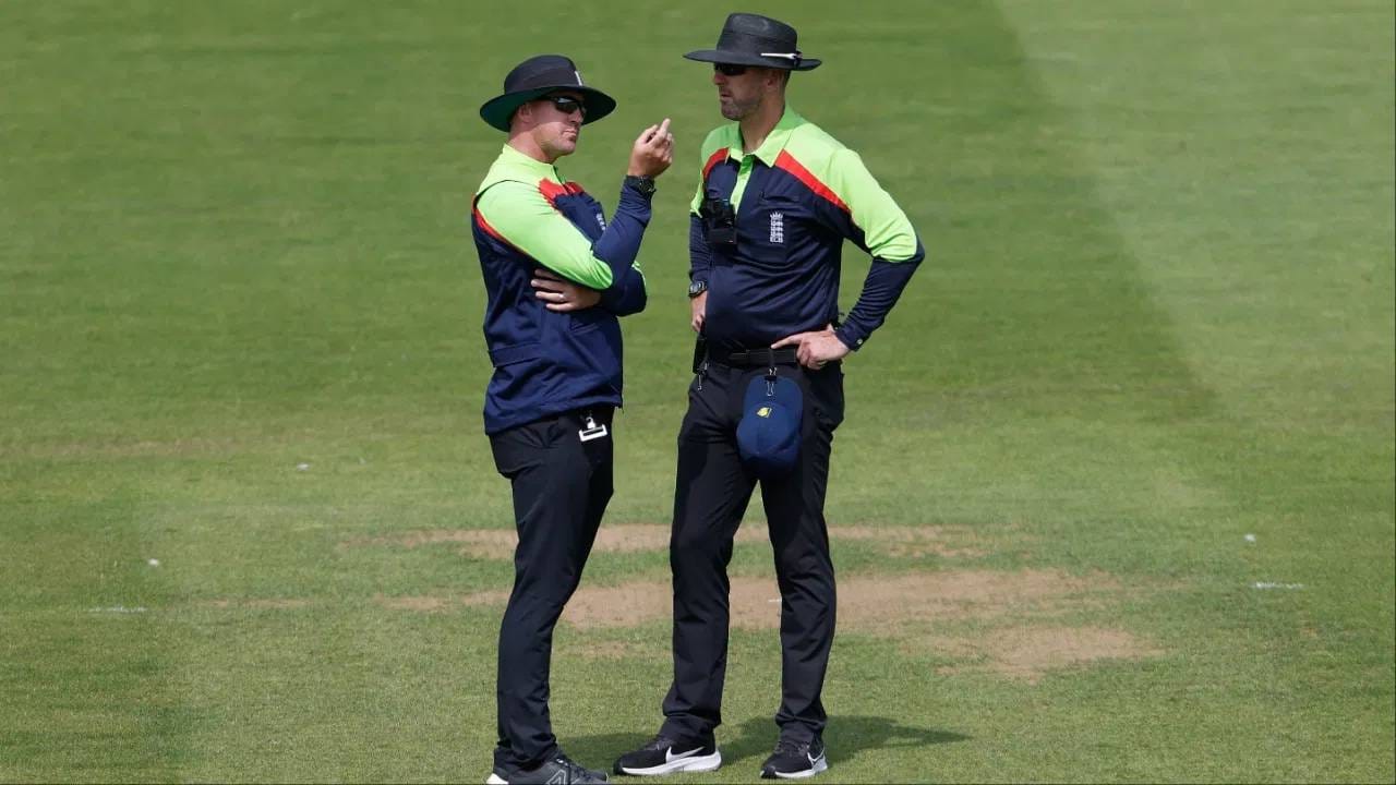 क्रिकेटमधील विचित्र घटना! सामना सुरु असताना फलंदाजाने काढली झोप, पंचांनी थेट घेतला असा निर्णय