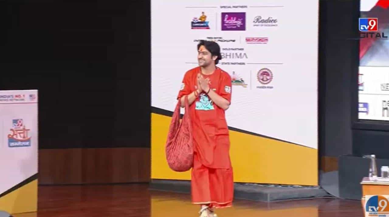 WITT: सेलिब्रिटी आजकाल साधू-संत झाले आहेत? धीरेंद्र शास्त्रींनी दिलेल्या उत्तराने वेधले लक्ष