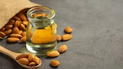 चेहऱ्यावर बदामाचे तेल लावल्याने सुरकुत्या कमी होतात का? तज्ज्ञांकडून जाणून घ्या याचे उत्तर