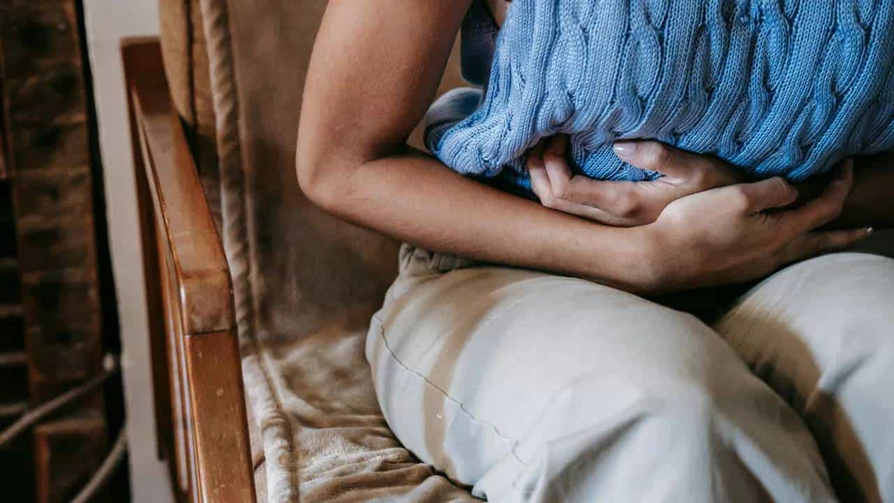 गव्हाची पोळी खाल्ल्यानंतर पोट दुखतं ? आहारात या ग्लूटेन फ्री पदार्थांचा करा समावेश