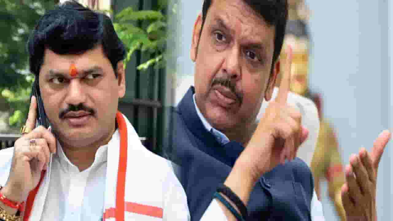 Devendra Fadnavis Video : '...तर राज्यपालांना पत्र लिहावं लागेल', फडणवीसांनी असं काय सांगितलं की मुंडेंनी राजीनामा दिला Devendra Fadnavis Video : '...तर राज्यपालांना पत्र लिहावं लागेल', फडणवीसांनी असं काय सांगितलं की मुंडेंनी राजीनामा दिला