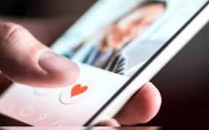 प्रेमात गद्दारीचा संशय ! डेटींग ऐप्सने पार्टनरवर पाळत ठेवण्यात या शहरातील महिला सर्वात पुढे