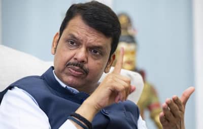 Devendra Fadnavis Video : नागपूर हिंसाचाराला कोणत्या घटना जबाबदार? फडणवीसांनी आक्रमक भूमिका घेत स्पष्टच सांगितलं…
