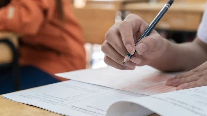 दहावी आणि बारावीच्या निकालाबद्दल बोर्डाची मोठी माहिती, संभाव्य तारीख दहावी आणि बारावीच्या निकालाबद्दल बोर्डाची मोठी माहिती, संभाव्य तारीख