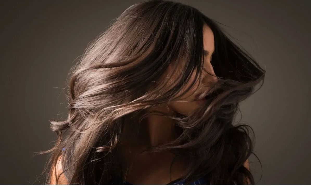 केस मजबूत आणि जाड होतील, फक्त 'या' नैसर्गिक घटकांपासून बनवा हेअर टोनर