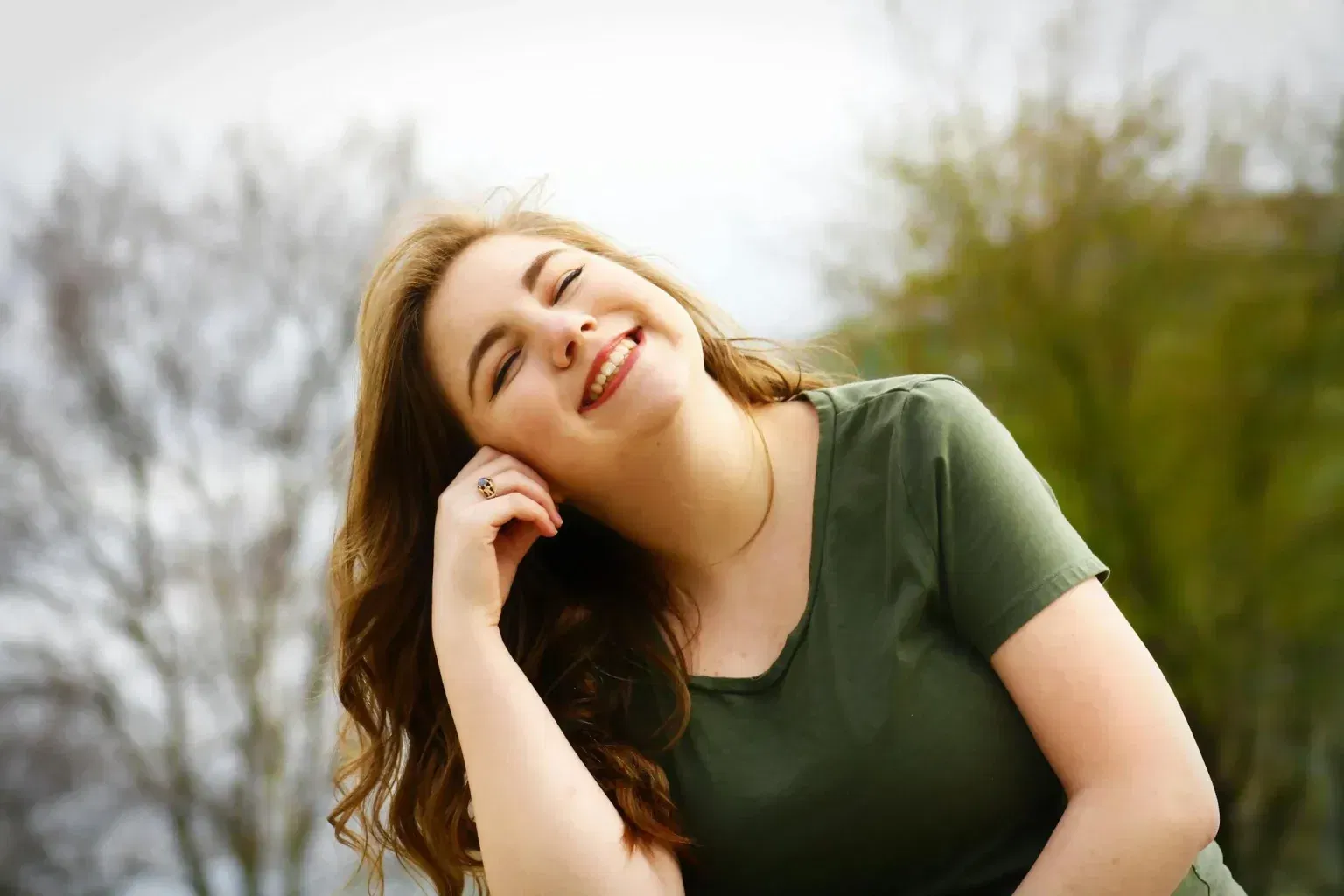 happy-stress-free-girl-1536x1024