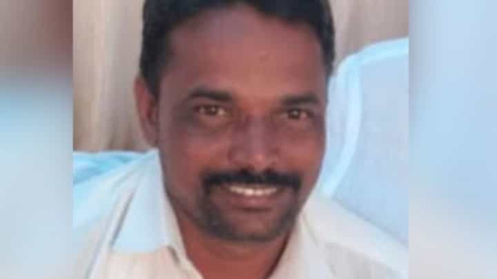 क्षुल्लक कारणावरून उपसरपंचाला संपवलं; जळगाव हादरलं क्षुल्लक कारणावरून उपसरपंचाला संपवलं; जळगाव हादरलं