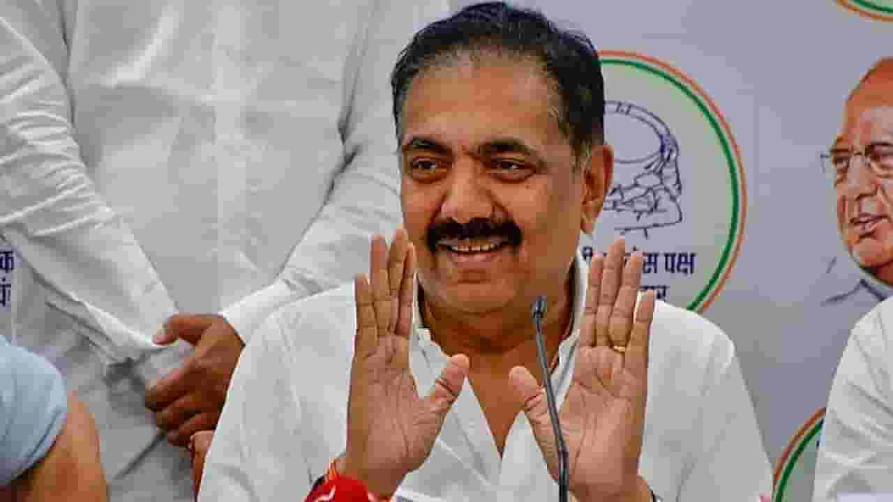 Jayant Patil Video : जयंत पाटलांच्या मनात नेमकं आहे तरी काय? आधी सूचक वक्तव्य अन् आता म्हणताय, 'मला बाहेर...'