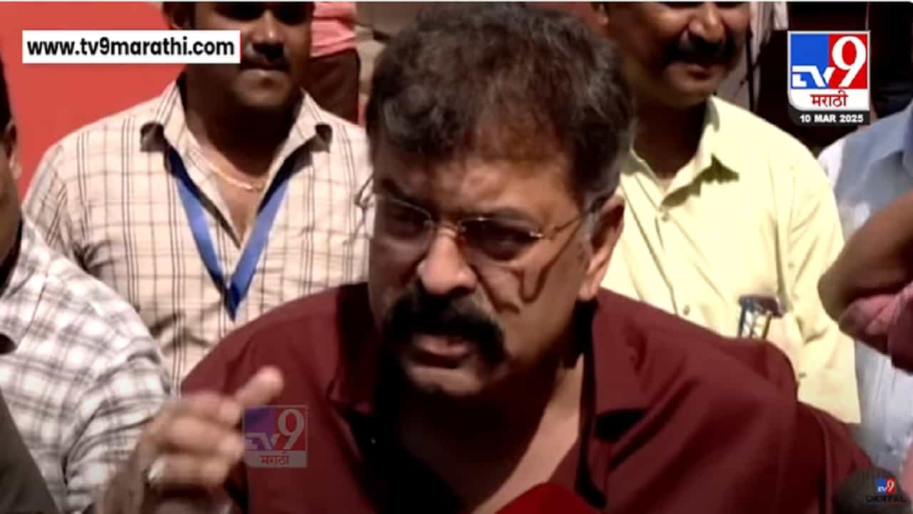 Jitendra Awhad Video : 'राज ठाकरेंचं अभिनंदन, बोलायला हिंमत लागते...'. सलाम करत आव्हाडांनी केली 'त्या' वक्तव्यावरून मिमिक्री Jitendra Awhad Video : 'राज ठाकरेंचं अभिनंदन, बोलायला हिंमत लागते...'. सलाम करत आव्हाडांनी केली 'त्या' वक्तव्यावरून मिमिक्री