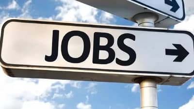 तंत्रज्ञानाच्या काळात नोकरी टिकवण्याचे एकच गुपित, एकदा नक्की वाचा