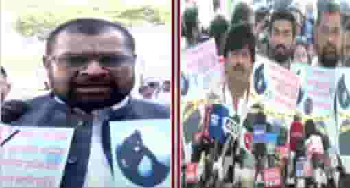 Khot-Padalkar Video : 'राज्यात गुंडाराज..', तरुणाला गरम सळईने चटके दिल्याच्या प्रकरणावरून सदाभाऊ खोत अन् पडळकर भडकले Khot-Padalkar Video : 'राज्यात गुंडाराज..', तरुणाला गरम सळईने चटके दिल्याच्या प्रकरणावरून सदाभाऊ खोत अन् पडळकर भडकले