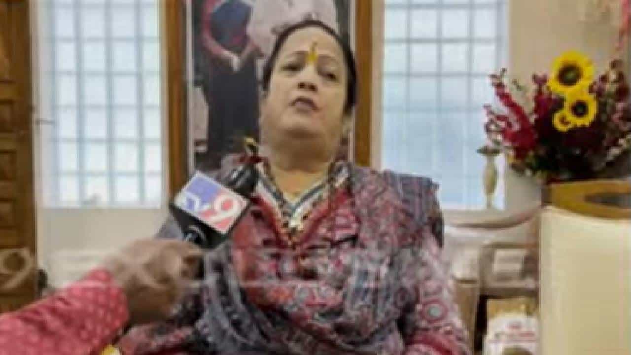 Disha Salian Case : दिशा सालियान प्रकरणात होणाऱ्या आरोपांवर अखेर किशोरी पेडणेकर यांनी काय उत्तर दिलं?