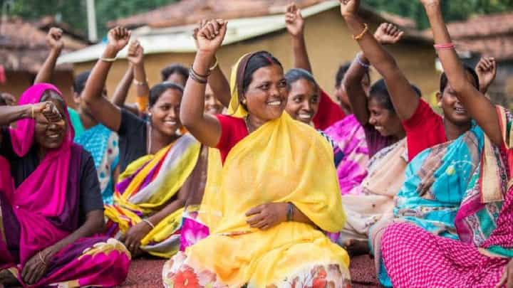 Ladki Bahin Yojana : लाडक्या बहिणींनो... एप्रिल महिन्याच्या हफ्त्याची वाट पाहताय? 'या' तारखेला येणार खात्यात पैसे Ladki Bahin Yojana : लाडक्या बहिणींनो... एप्रिल महिन्याच्या हफ्त्याची वाट पाहताय? 'या' तारखेला येणार खात्यात पैसे