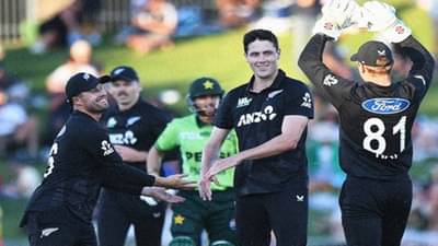 NZ vs PAK 1st Odi : पाकिस्तानची हाराकिरी सुरुच, न्यूझीलंडकडून 73 धावांनी धुव्वा, किवींची विजयी सलामी