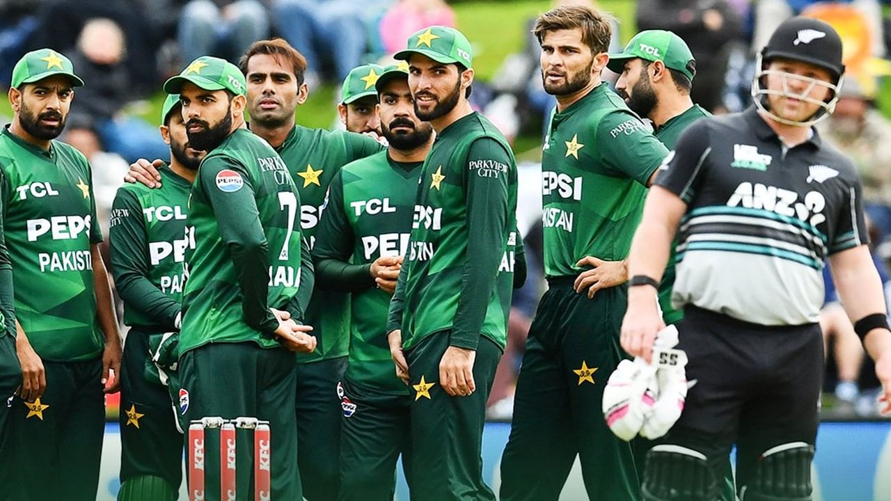 NZ vs PAK 3rd T20i : पाकिस्तानसाठी करो या मरो स्थिती, न्यूझीलंड विजयी हॅटट्रिकसाठी सज्ज NZ vs PAK 3rd T20i : पाकिस्तानसाठी करो या मरो स्थिती, न्यूझीलंड विजयी हॅटट्रिकसाठी सज्ज