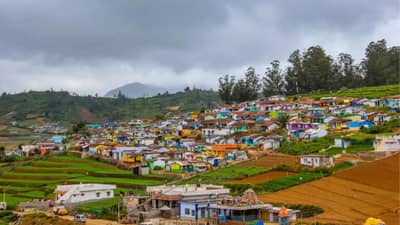 या उन्हाळ्याच्या सुट्टीत ऊटीची ट्रीप प्लॅन करत असाल तर या गोष्टी लक्षात ठेवाच