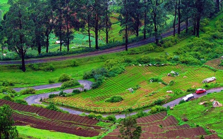 'या'ठिकाणांना एप्रिलमध्ये करा एक्सप्लोर आणि एका संस्मरणीय अनुभवासाठी व्हा सज्ज