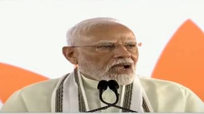 नौसेनेच्या झेंड्यात आता गुलामीचं चिन्ह नव्हे तर छत्रपती शिवाजी महाराजांचं प्रतिक- मोदी