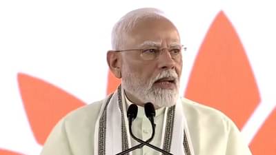 देशाच्या विकासाची त्रिवेणी काय? पंतप्रधान मोदींनी सांगितलं विकासाचं सूत्र