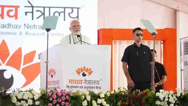 राष्ट्रीय स्वयंसेवक संघ एका महान वटवृक्षाप्रमाणे... पंतप्रधान मोदींचे नागपुरात गौरवोद्गार