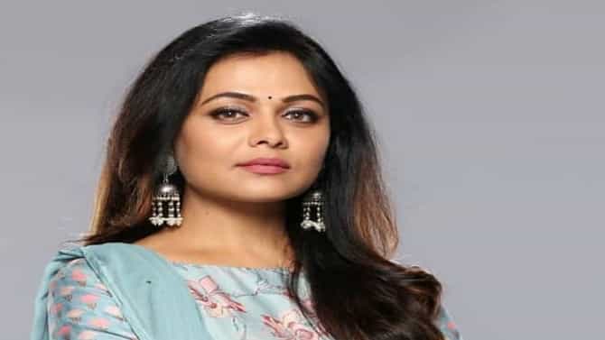 प्रार्थना बेहरे आहे 15 - 20 मुलांची आई; म्हणाली, माझा मोठा मुलगा लग्नाआधीच...