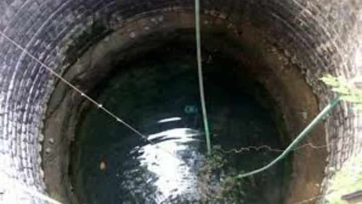 Pune News : उन्हाळ्याच्या सुरुवातीलाच पाणीबाणी; 2 हंड्यापेक्षा जास्त पाणी घेतलं तर 100 रुपये दंड Pune News : उन्हाळ्याच्या सुरुवातीलाच पाणीबाणी; 2 हंड्यापेक्षा जास्त पाणी घेतलं तर 100 रुपये दंड