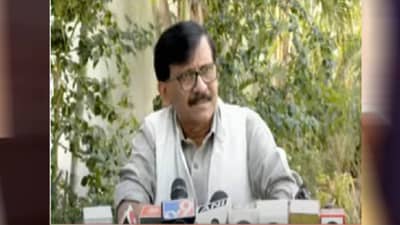 होळीला परवानगी नाही, गणेशोत्सवात पीओपी मुर्तींवर बंदी, हे कसलं हिंदुत्व? संजय राऊतांचा हल्लाबोल