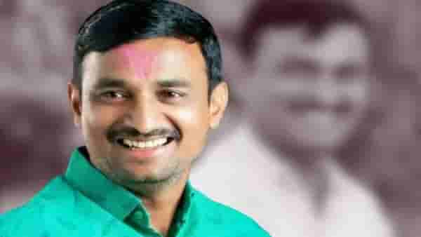 Santosh Deshmukh Murder : मोठी बातमी ! संतोष देशमुख मर्डर प्रकरणातून दोघांना वगळलं, आरोपपत्रात नाव नाही?; कोण आहेत दोघे?