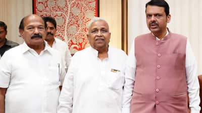 भाजपात इनकमिंग सुरूच, माजी आमदाराचा होणार पक्षप्रवेश, सीताराम घनदाट यांच्या भूमिकेमुळे कोणाला टेन्शन ?