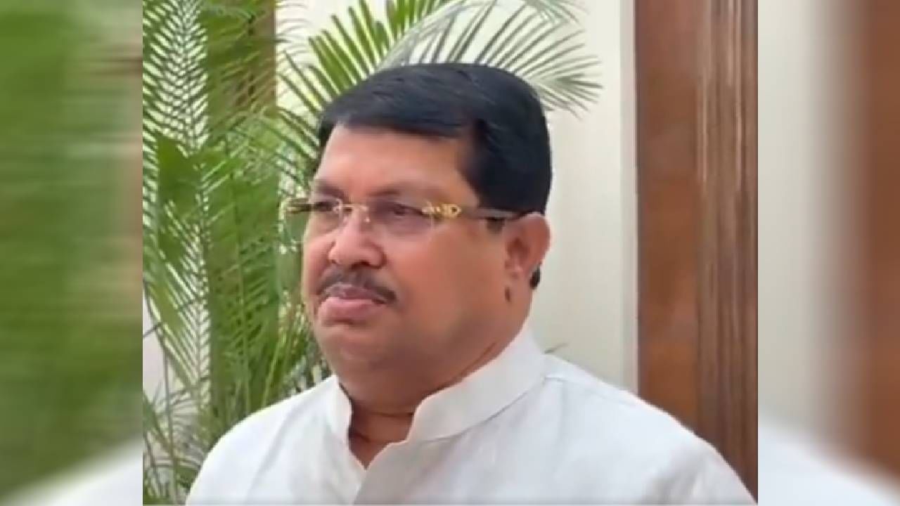 Vijay Wadettiwar : मी गुढी-बिढी काही उभारत नाही, विजय वडेट्टीवार यांचं वादग्रस्त वक्तव्य