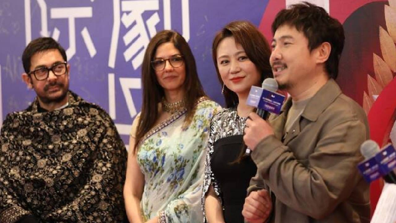 अभिनेता आमिर खान नुकताच 'मकाऊ इंटरनॅशनल कॉमेडी फेस्टिव्हल'ला उपस्थित होता. यावेळी त्याच्यासोबत त्याची गर्लफ्रेंड गौरी स्प्रॅटसुद्धा होती. या कार्यक्रमातील दोघांचे फोटो आणि व्हिडीओ सोशल मीडियावर व्हायरल होत आहेत. 
