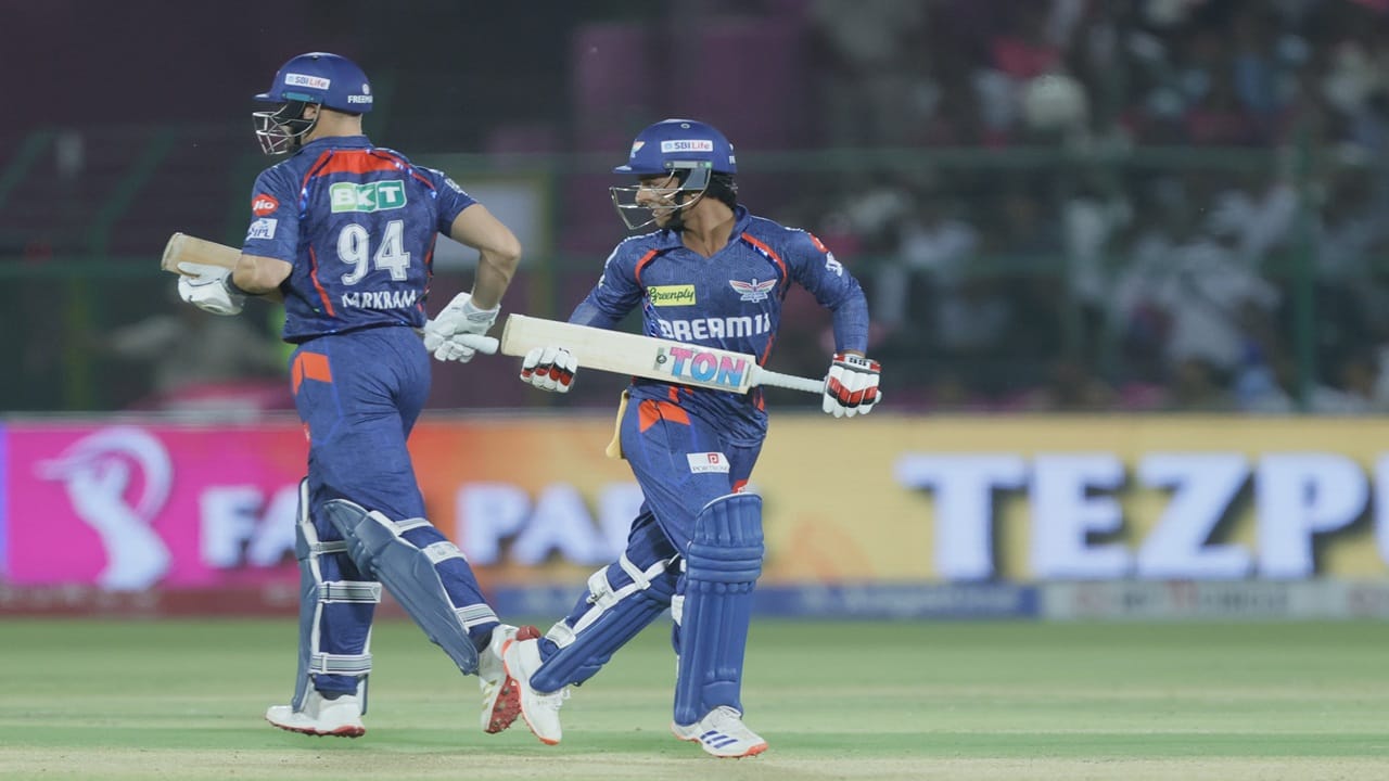 RR vs LSG : एडन मारक्रम-आयुष बदोनीचं अर्धशतक, अब्दुल समदचा फिनीशिंग टच, राजस्थानसमोर 181 धावांचं आव्हान RR vs LSG : एडन मारक्रम-आयुष बदोनीचं अर्धशतक, अब्दुल समदचा फिनीशिंग टच, राजस्थानसमोर 181 धावांचं आव्हान