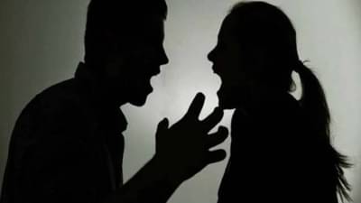 माझे कपडे काढायचा, नंतर उशीने चेहरा... नवऱ्याला गे म्हणणाऱ्या बॉक्सरचा गंभीर आरोप