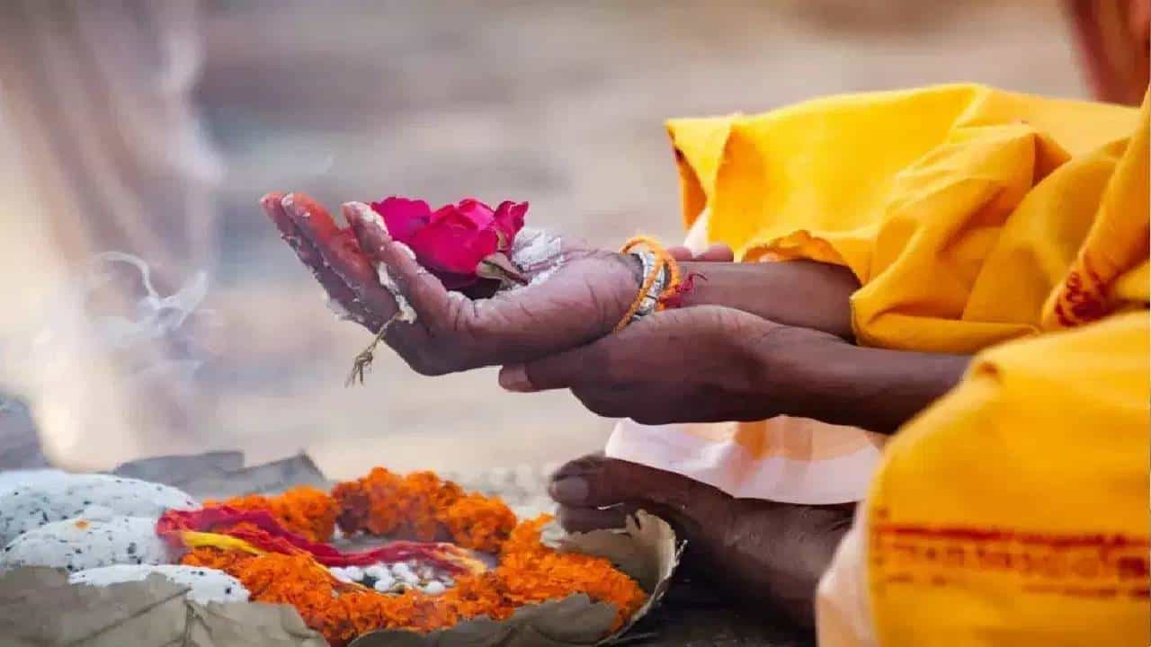 चैत्र पौर्णिमेला या पद्धतीने करा पिंडदान, पूर्वजांचे मिळतील आशीर्वाद