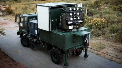 Explain : जग हैराण, भारताने बनवलं सर्वात घातक लेझर अस्त्र, ते कसं काम करणारं समजून घ्या