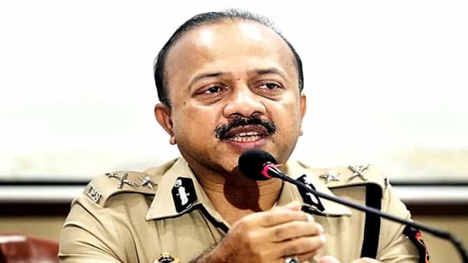 कसाबला फाशीवर लटकवण्यात मोठा रोल; कोण आहेत देवेन भारती?