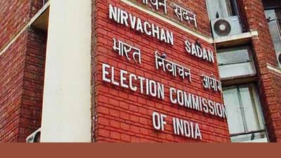 बोगस मतदारांची आता खैर नाही, मतदार यादीत नाही होणार गडबड! महाराष्ट्रातून तक्रारींचा पाऊस पडल्यानंतर निवडणूक आयोगाची मोठी ॲक्शन